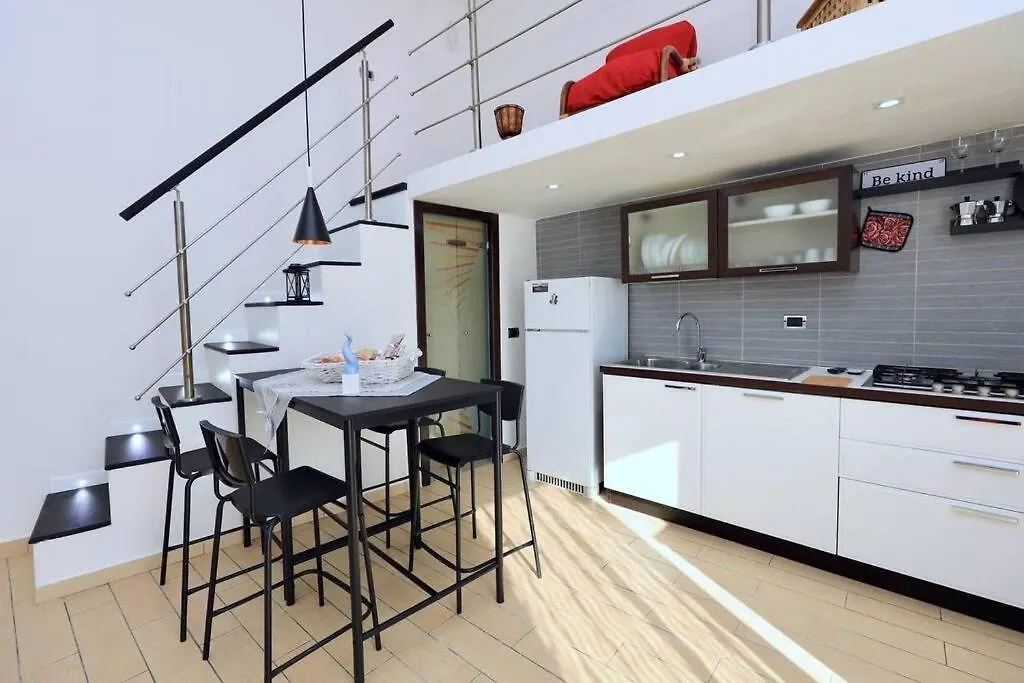 Suite In Citta Naples Italy