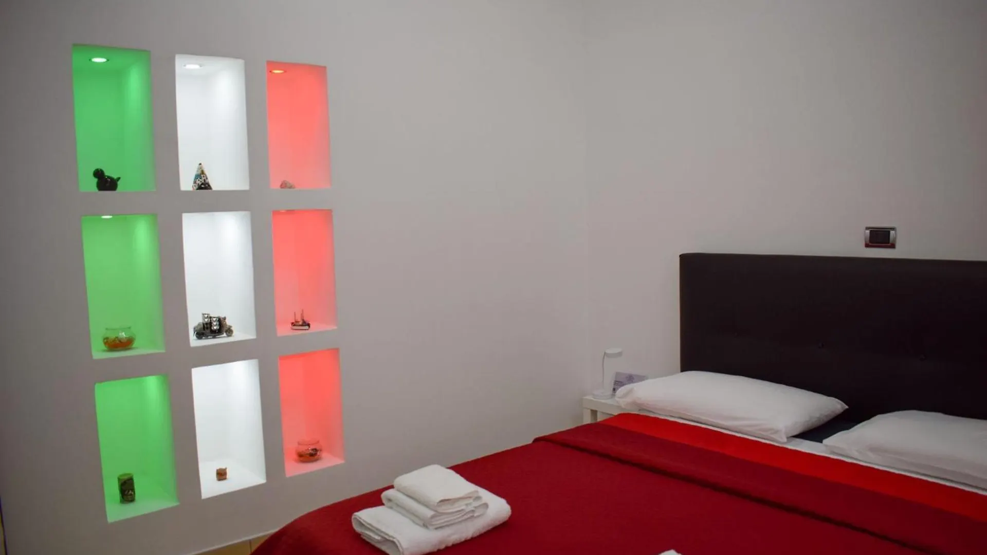Suite In Citta Naples 0*,